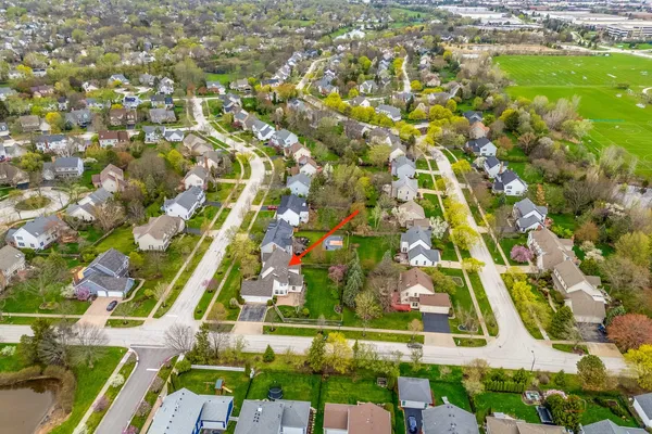 $1,050,000 | 383 Barnswallow Lane, Vernon Hills, IL 60061