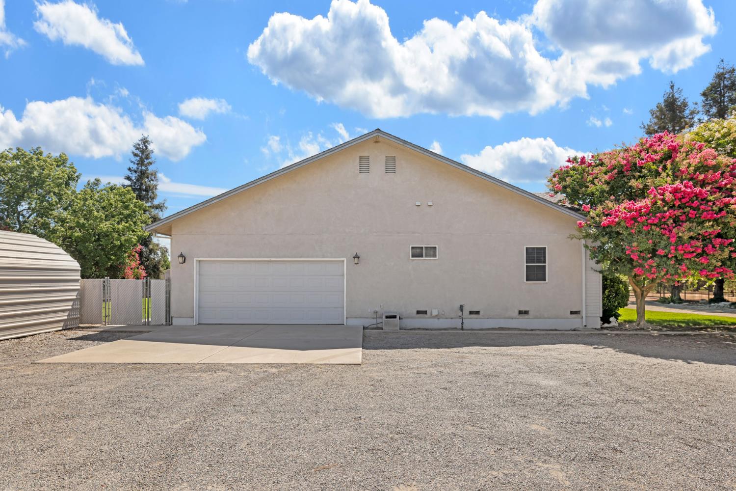 22579 South Austin Road Ripon, CA 95366 - Photo 6 of 44 Gallery Image 6