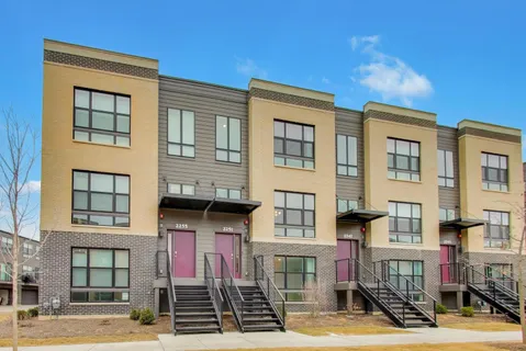 $605,000 | 2251 Venture Drive, Schaumburg, IL 60173