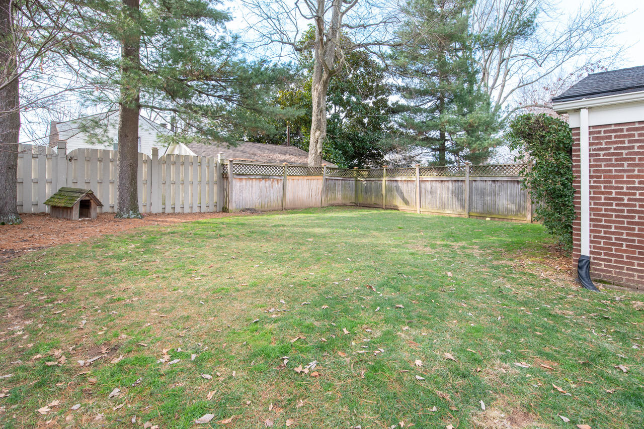 1130 Fontaine Road Lexington, KY 40502 - Photo 22 of 57 _SEM1969