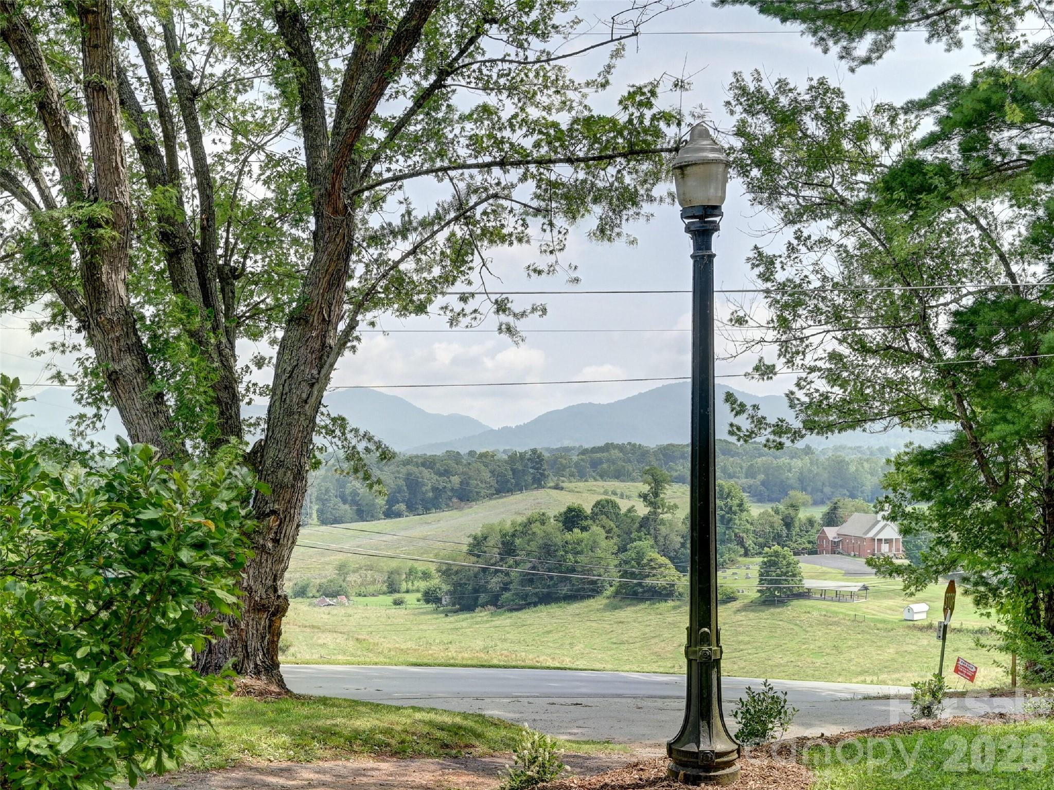 1110 Queentown Road Canton, NC 28716 - Photo 35 of 47 Gallery Image 35