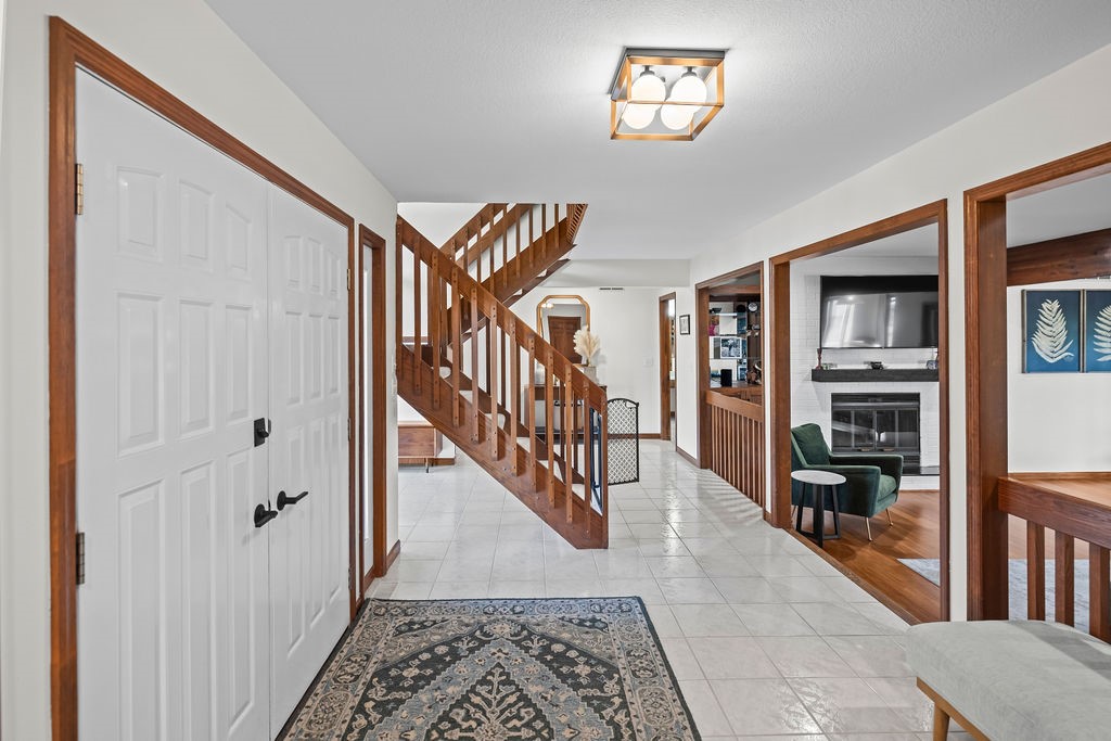 1731 Oakmont Drive Decatur, IL 62521 - Photo 19 of 45