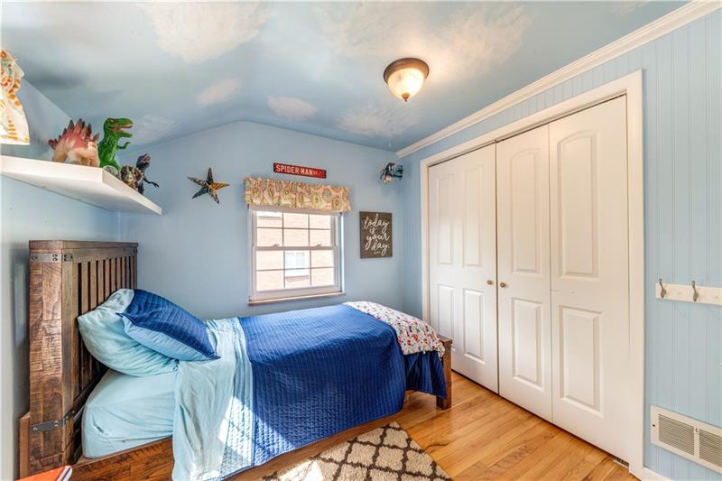 1818 Borland Road Pittsburgh, PA 15243 - Photo 4 of 25 Gallery Image 4