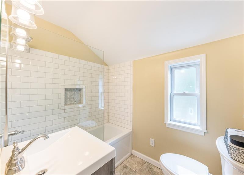 1818 Borland Road Pittsburgh, PA 15243 - Photo 7 of 25 Gallery Image 7