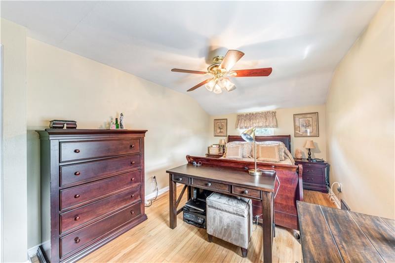 1818 Borland Road Pittsburgh, PA 15243 - Photo 9 of 25 Gallery Image 9