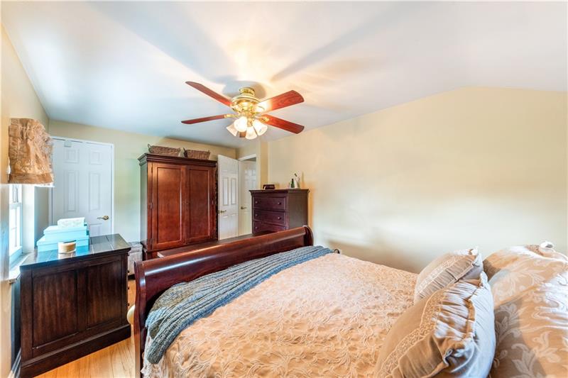 1818 Borland Road Pittsburgh, PA 15243 - Photo 10 of 25 Gallery Image 10