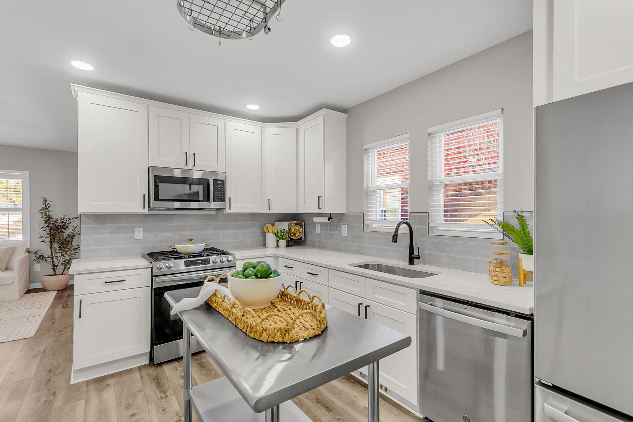 1187 Marquis Road North Charleston, SC 29405 - Photo 19 of 64 CREM - 1187 Marquis - interior reshoot-1