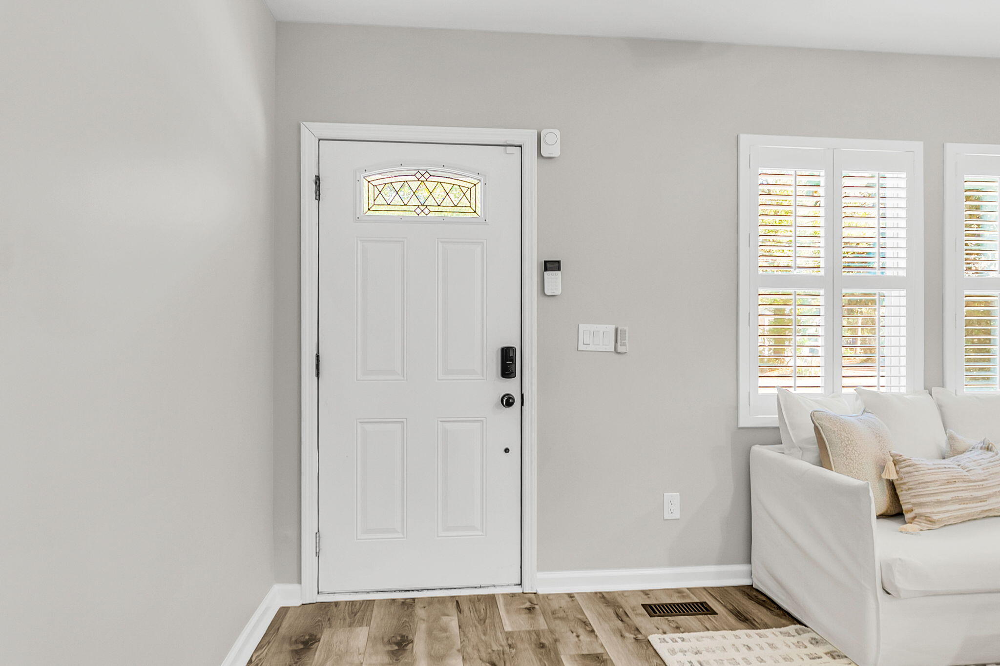 1187 Marquis Road North Charleston, SC 29405 - Photo 7 of 64 CREM - 1187 Marquis - interior reshoot-2