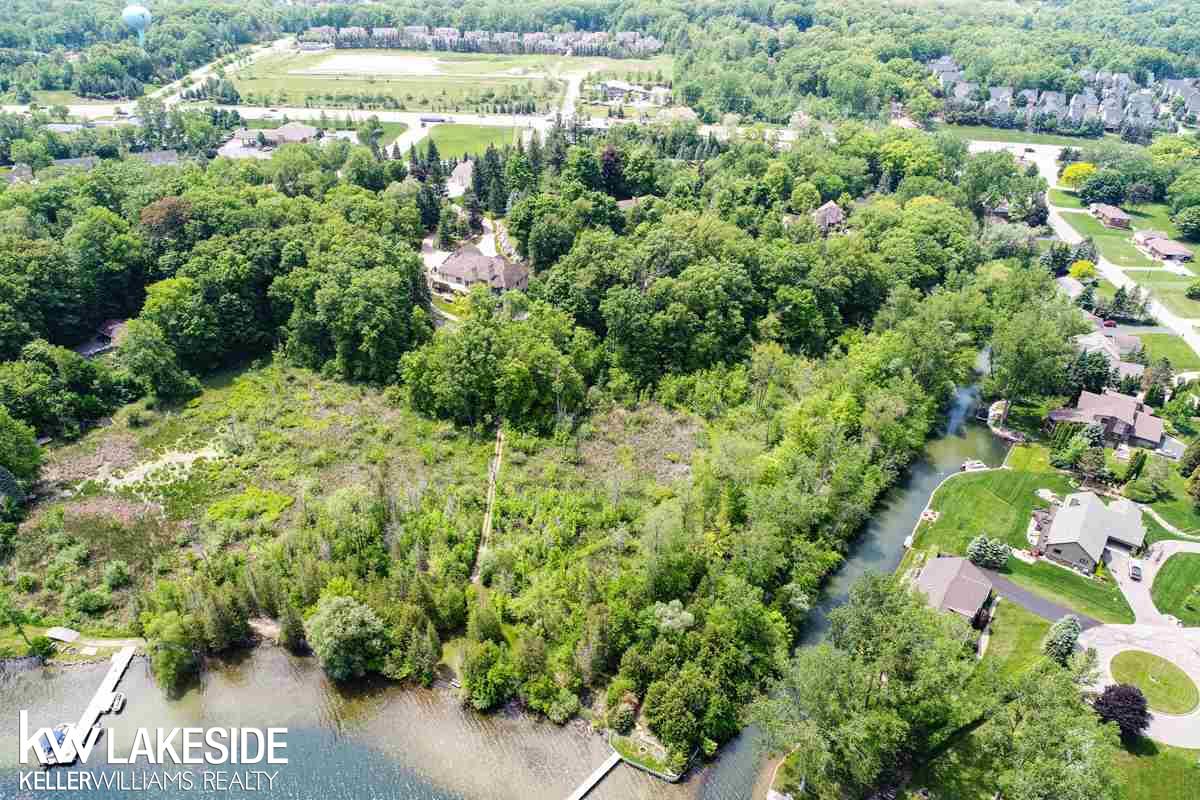 7400 Deer Lake Road Clarkston, MI 48346 - Photo 7 of 42