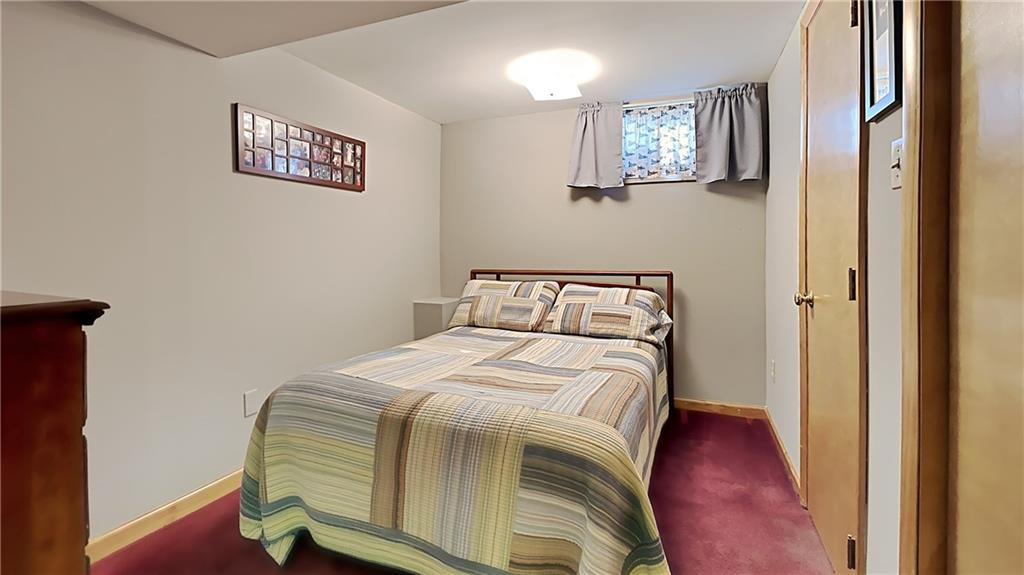 1220 Roosevelt Road Pittsburgh, PA 15237 - Photo 19 of 25 Den