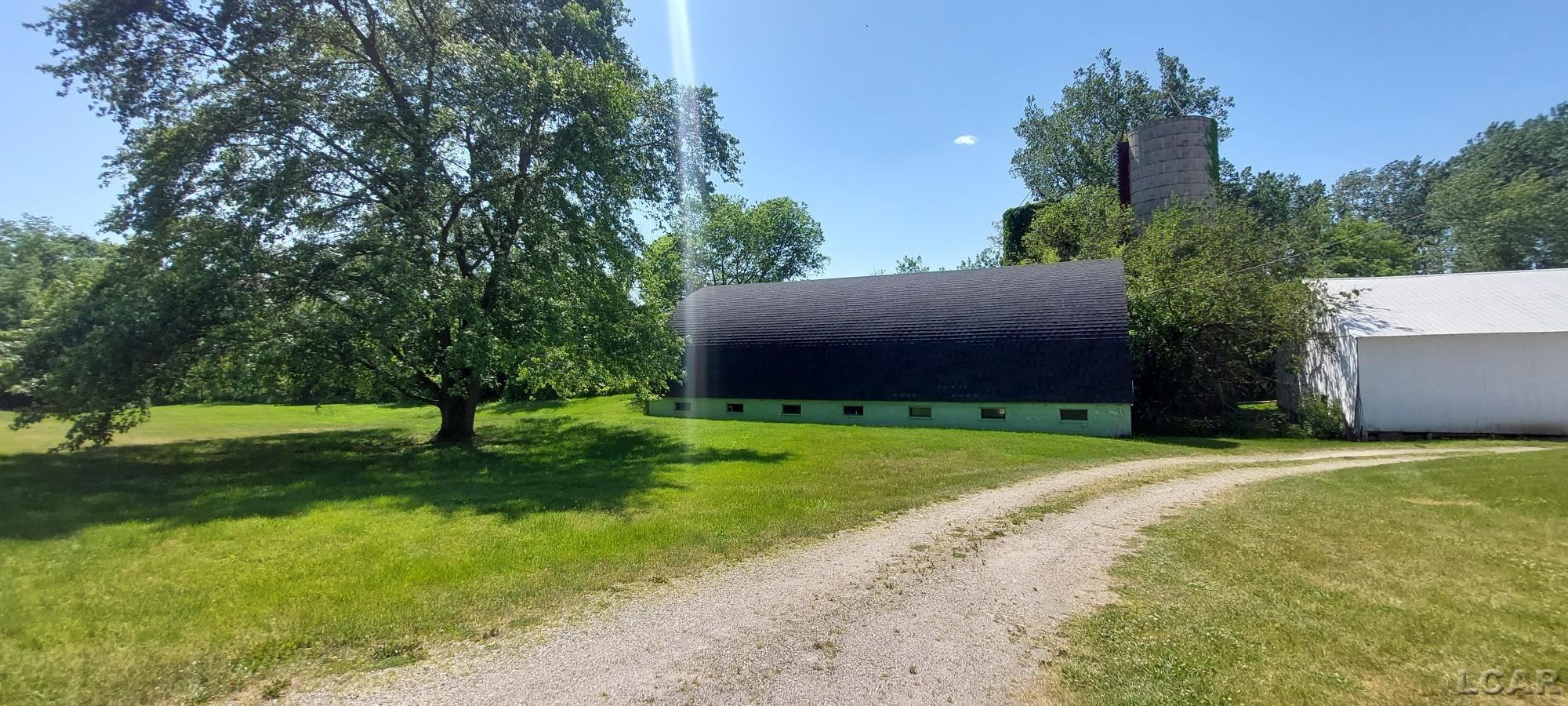 6328 Ridge Highway Britton, MI 49229 - Photo 7 of 98 50143092-98c1d3d2-b39a-41cc-b999-a7eb65dc180e.JPG