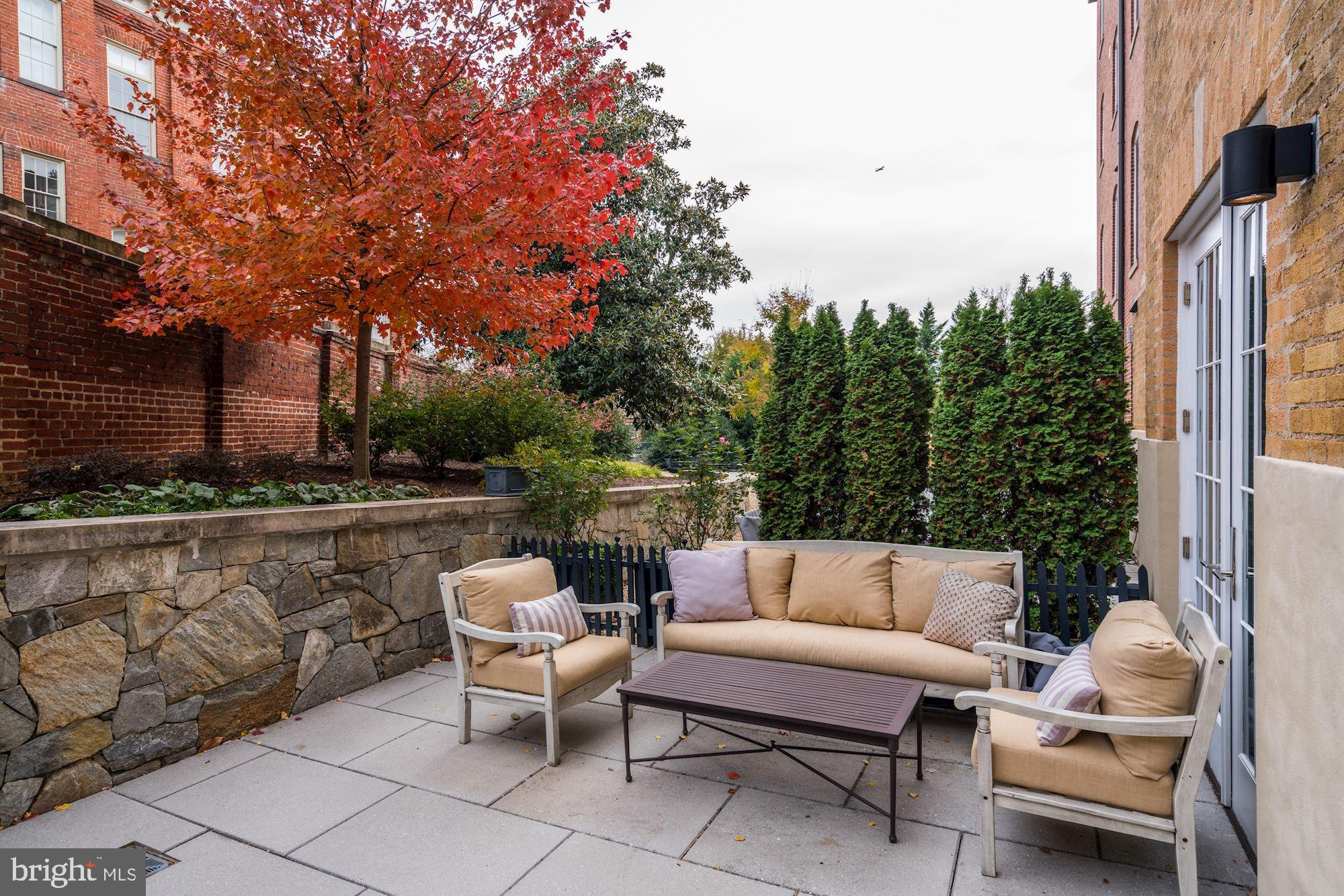 3052 R Street Northwest, Unit 102 Washington, DC 20007 - Photo 14 of 18 Patio