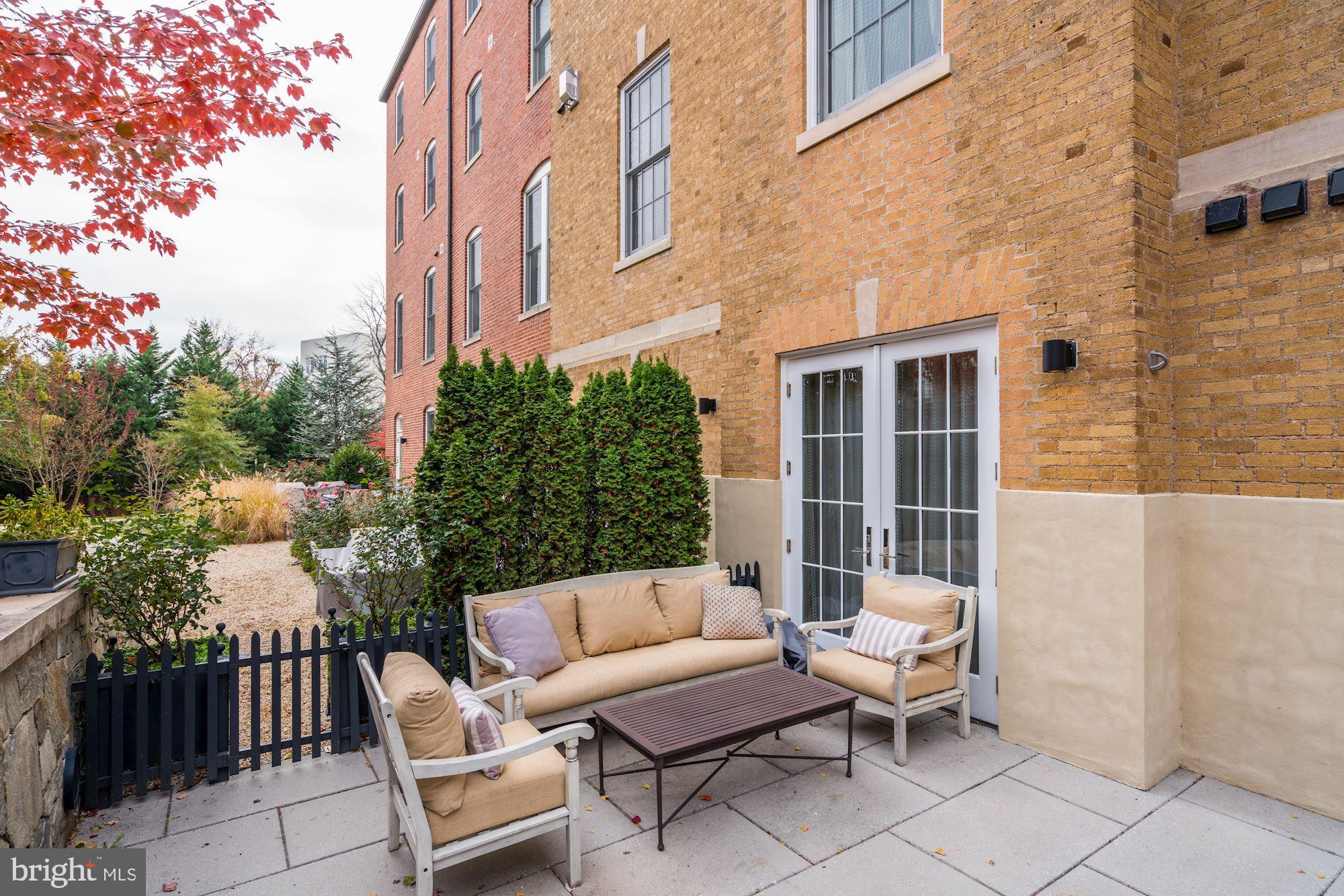 3052 R Street Northwest, Unit 102 Washington, DC 20007 - Photo 15 of 18 Privacy Plantings and Garden Gate