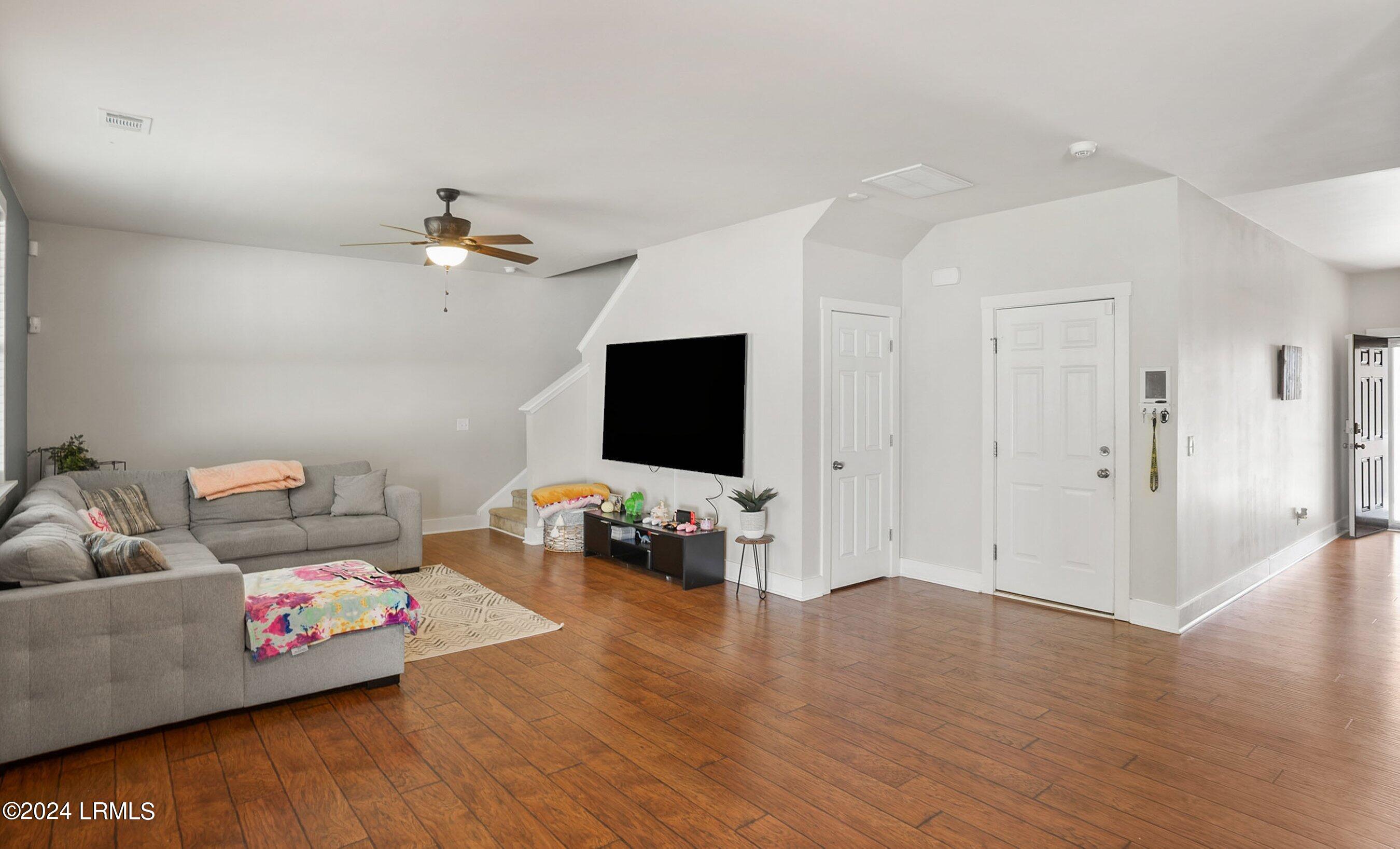 22 Cedar Creek Circle Beaufort, SC 29906 - Photo 7 of 47 DSC08931-110-1.jpg-SMALL