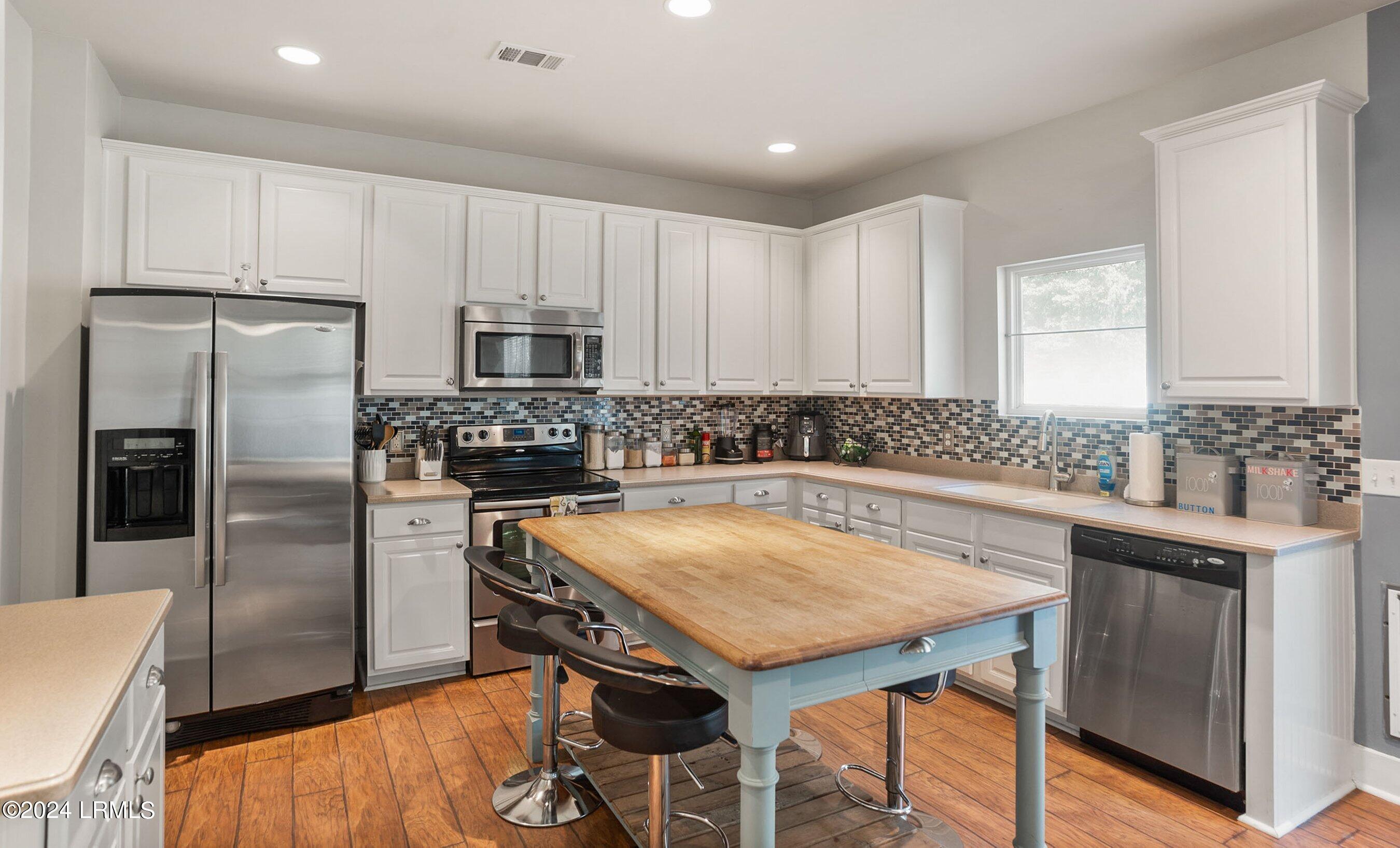 22 Cedar Creek Circle Beaufort, SC 29906 - Photo 9 of 47 DSC08941-120-1.jpg-SMALL