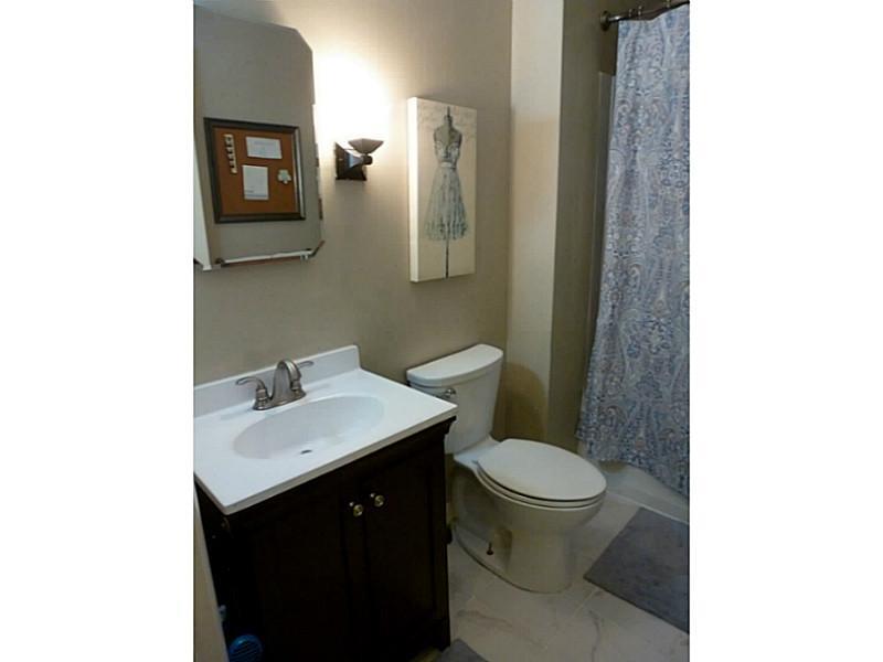 15 Spring Run Road Greensburg, PA 15601 - Photo 14 of 25 Full Bath.