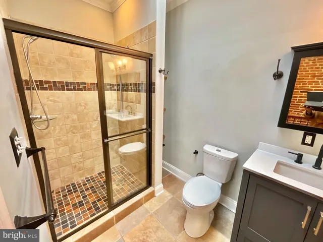 $2,600 | 132 South Potomac Street, Baltimore, MD 21224