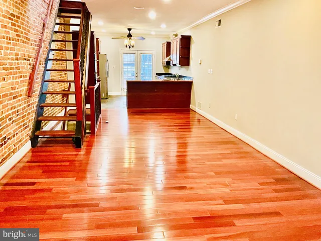 $2,600 | 132 South Potomac Street, Baltimore, MD 21224