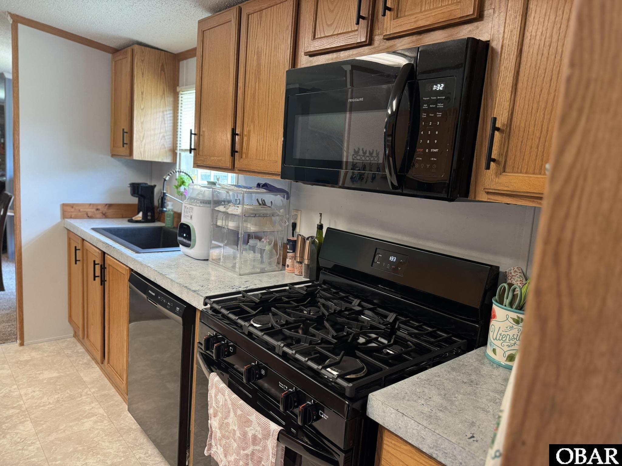 177 Ward's Road Knotts Island, NC 27950 - Photo 4 of 10