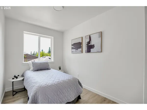 $242,500 | 14816 Northeast Couch Street, Unit 3, Portland, OR 97230