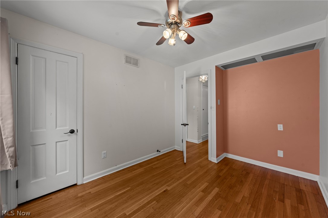 215 Miles Road Chagrin Falls, OH 44022 - Photo 23 of 33 Bedroom 3