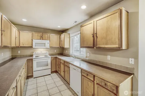 $624,950 | 13421 Des Moines Memorial Drive South, Burien, WA 98168