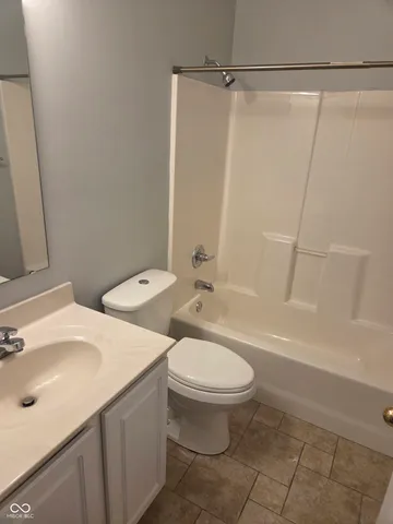 $1,925 | 6475 Glenwood Trace, Zionsville, IN 46077