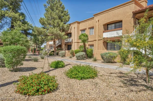 $1,275 | 5118 South Jones Boulevard, Unit 206, Las Vegas, NV 89118