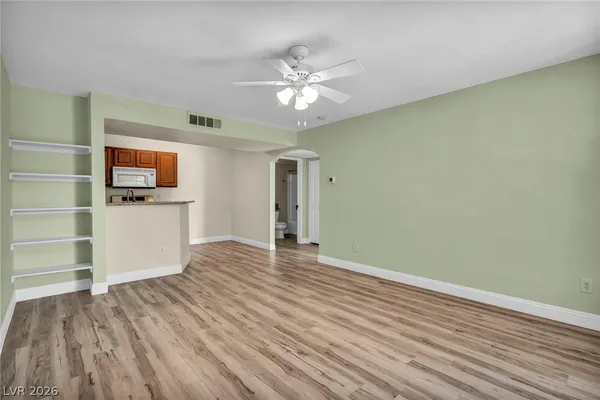 $1,275 | 5118 South Jones Boulevard, Unit 206, Las Vegas, NV 89118