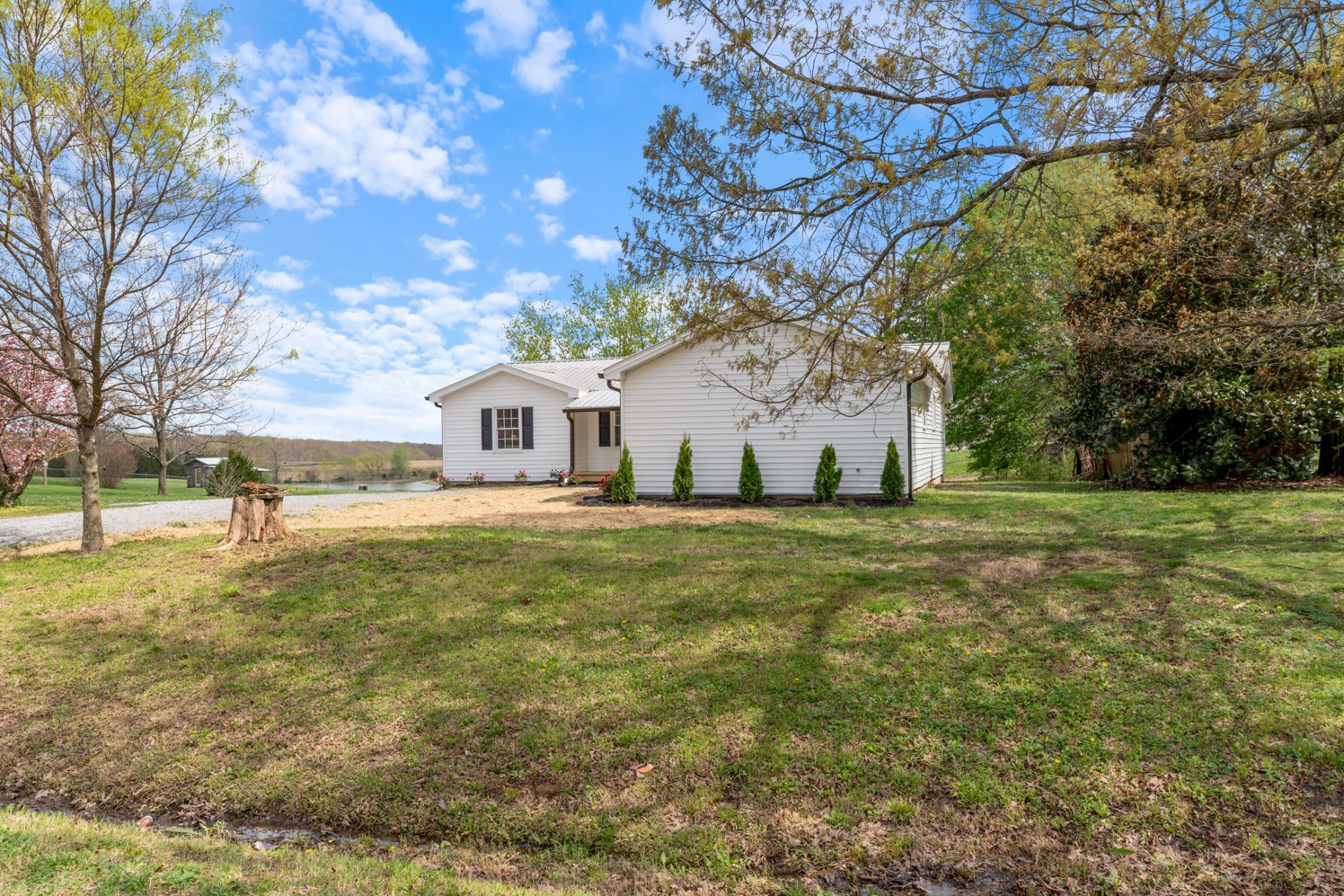 400 Log Wall Road Dickson, TN 37055 - Photo 4 of 56 Gallery Image 4