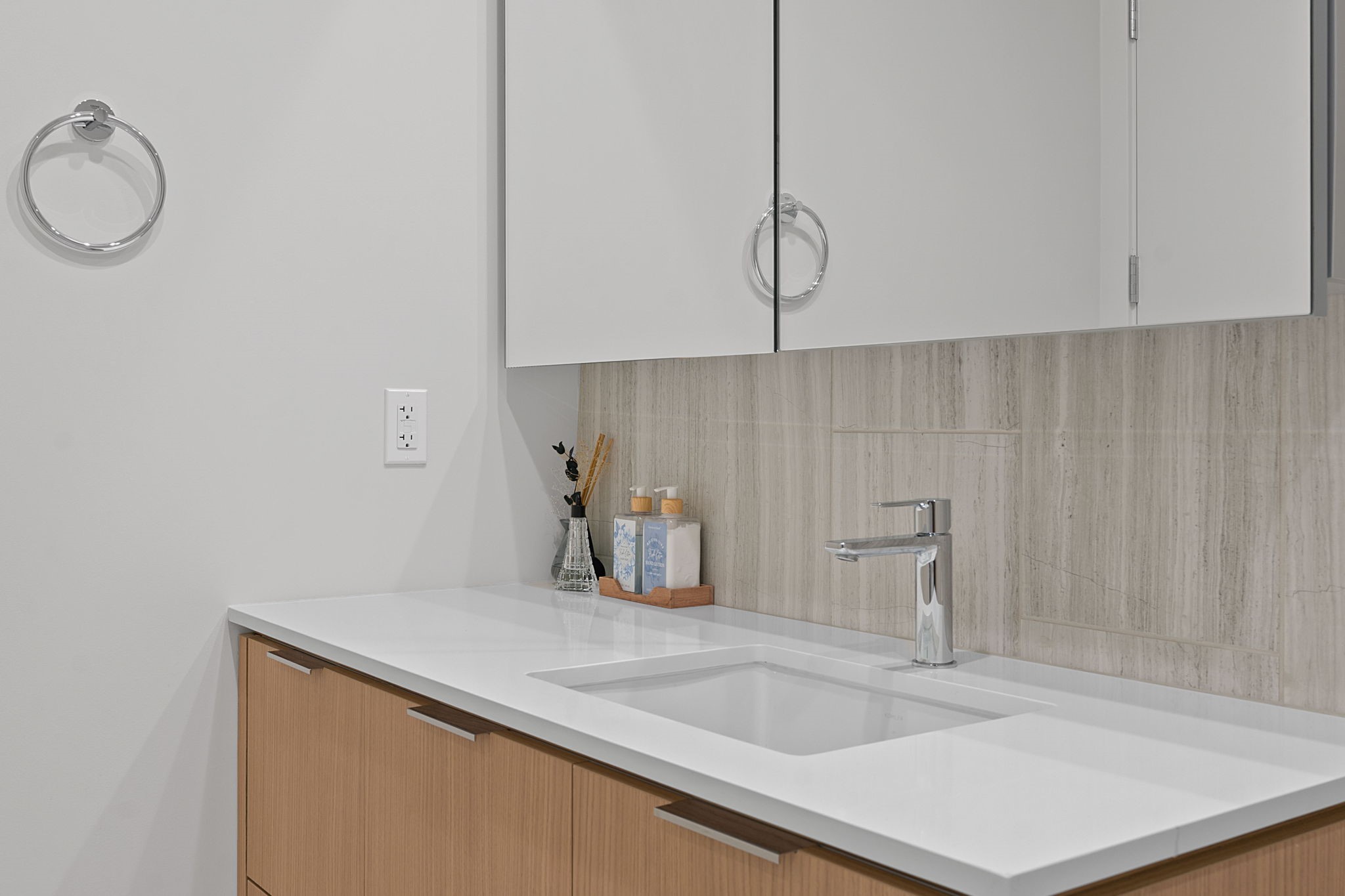 44 East Avenue, Unit 1902 Austin, TX 78701 - Photo 19 of 40 a kitchen with cabinets counter space and appliances