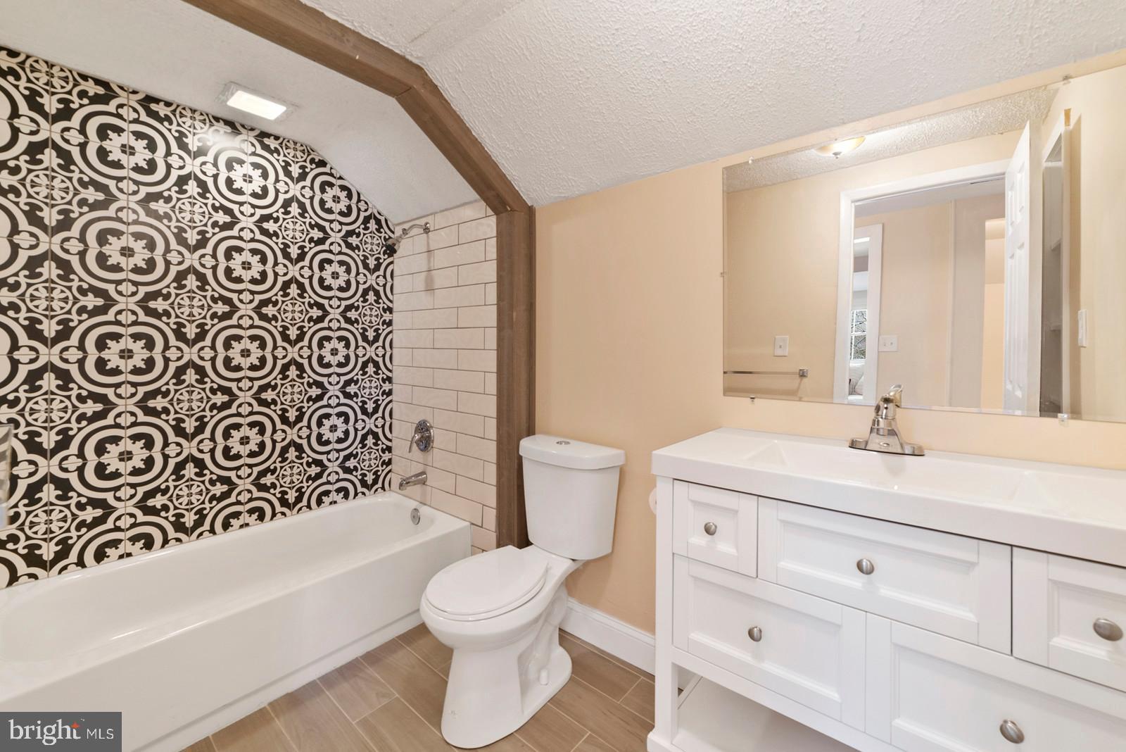 112 Stone Ridge Lane Paris, VA 20130 - Photo 30 of 73 Gallery Image 30