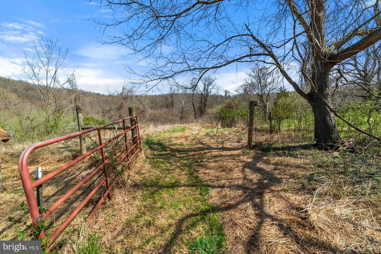 112 Stone Ridge Lane Paris, VA 20130 - Photo 43 of 73 Gallery Image 43