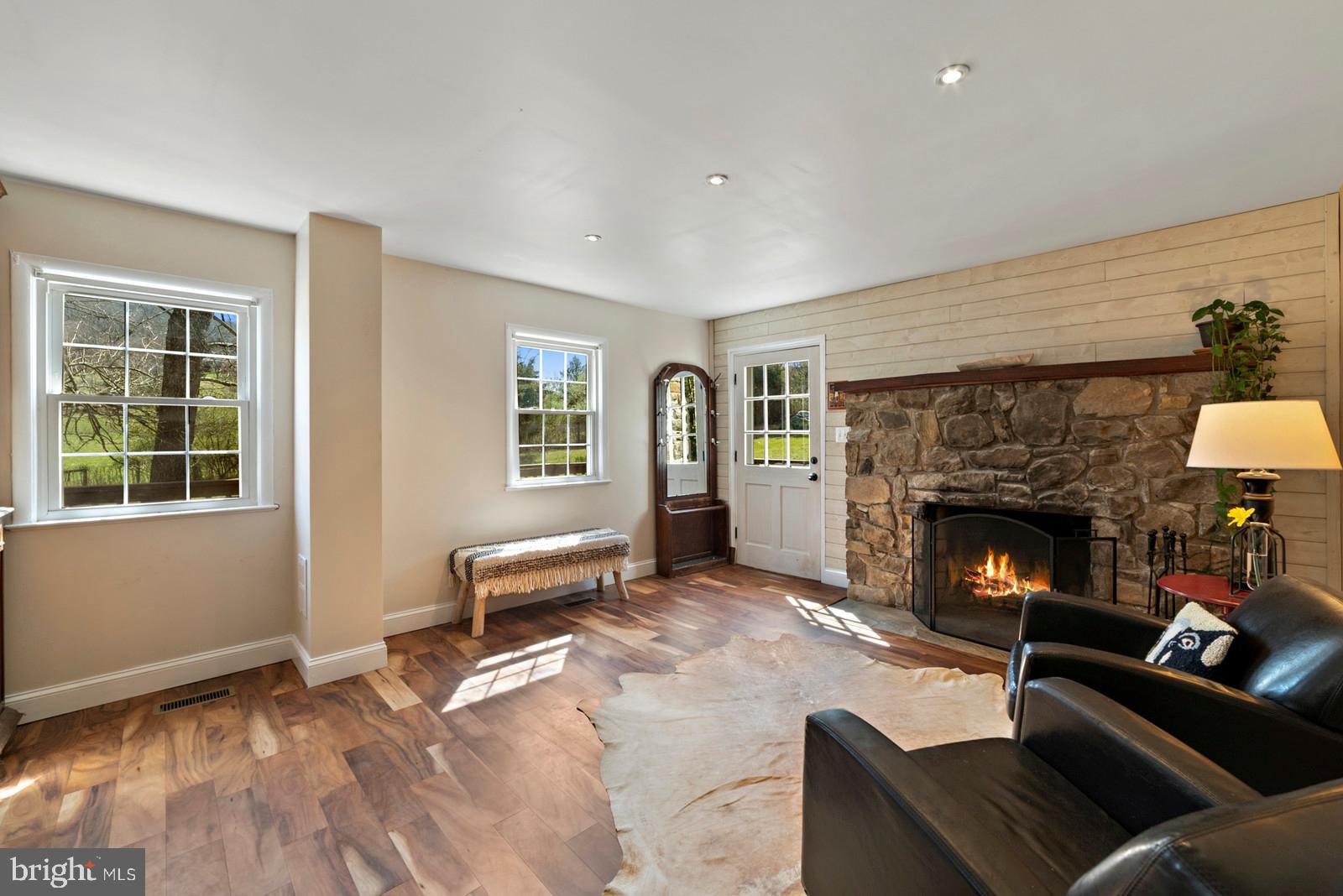 112 Stone Ridge Lane Paris, VA 20130 - Photo 7 of 73 Gallery Image 7
