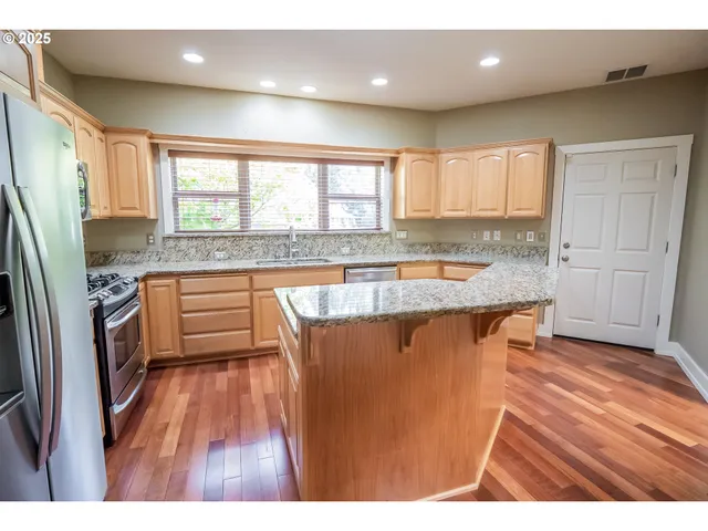 $749,000 | 278 Rockridge Court, Eugene, OR 97405