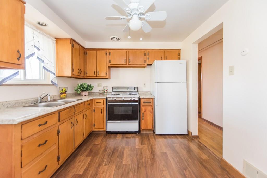 108 Ewing Road McKees Rocks, PA 15136 - Photo 3 of 14