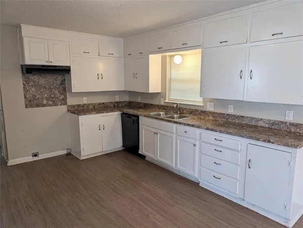 $1,895 | 2344 Linda Lane, Fort Worth, TX 76119