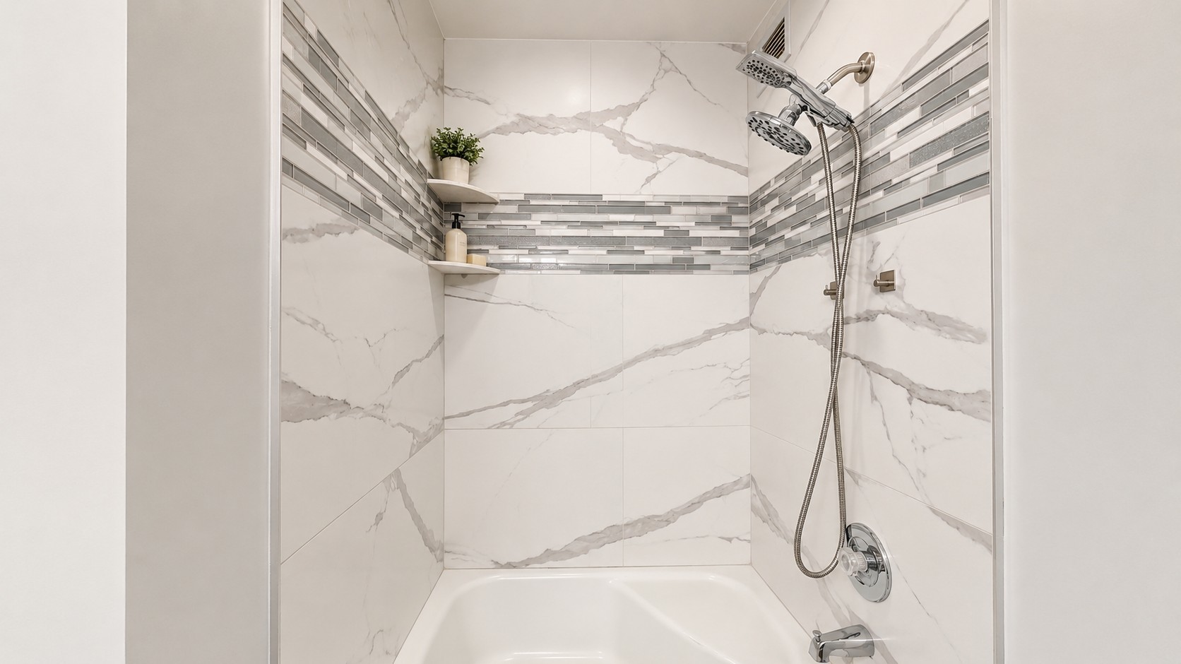 8815 West Golf Road, Unit 8F Niles, IL 60714 - Photo 16 of 18 Gallery Image 16