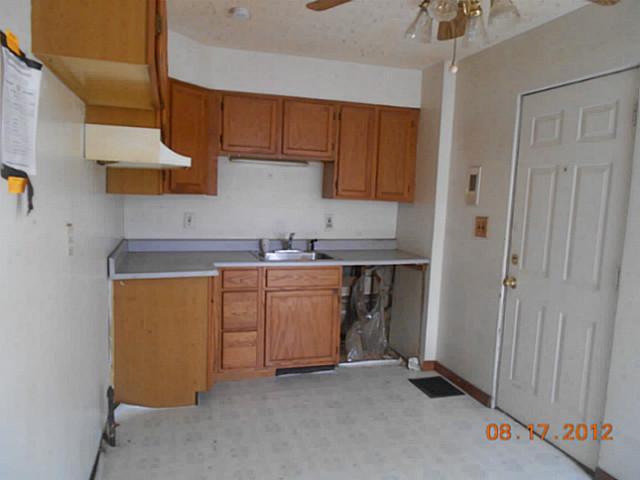 626 Roth Avenue Columbus, OH 43228 - Photo 3 of 8 Gallery Image 3