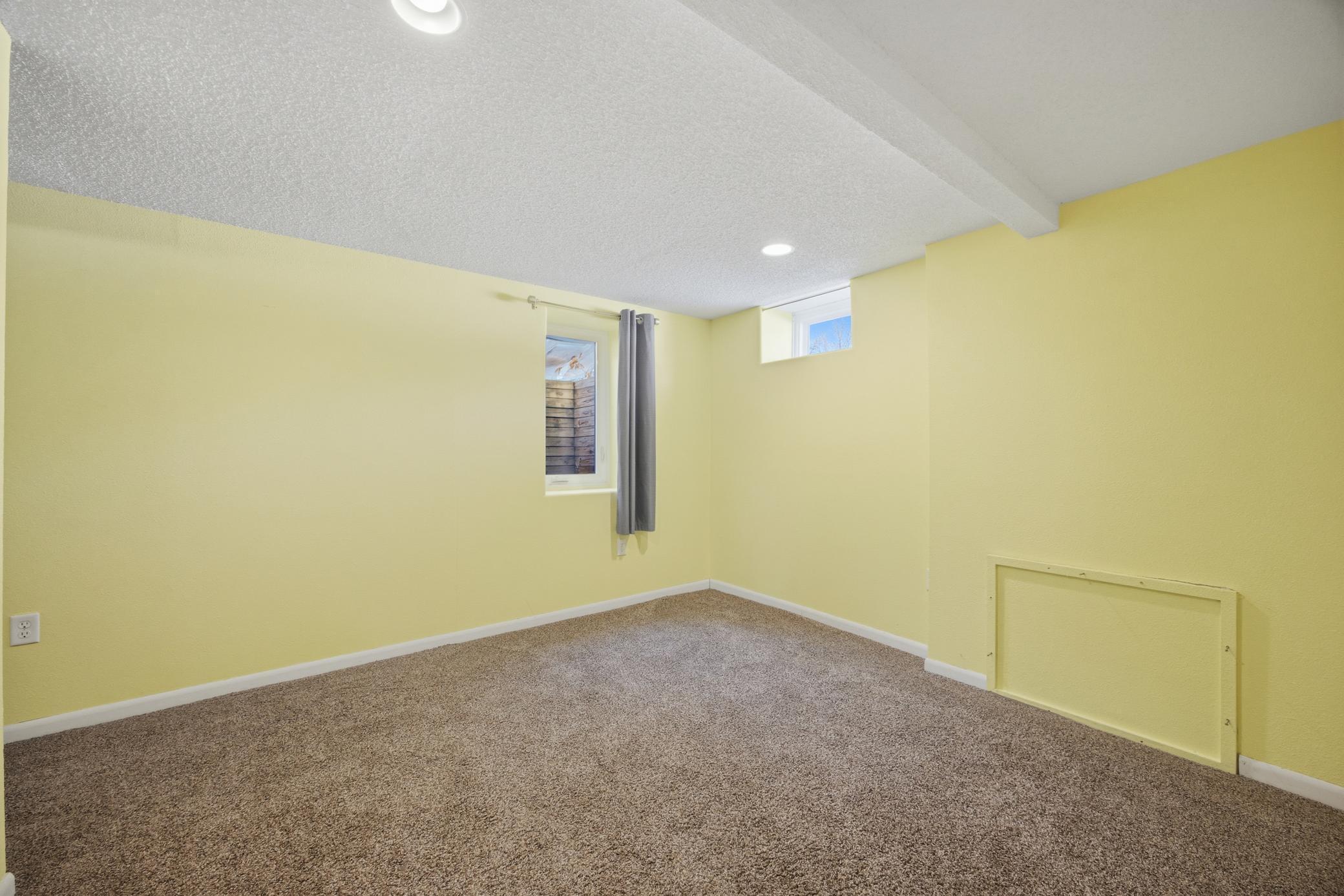 1451 12th Street North Fargo, ND 58102 - Photo 34 of 35