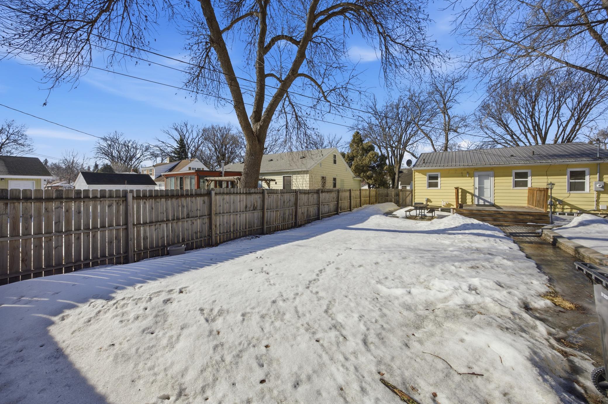 1451 12th Street North Fargo, ND 58102 - Photo 6 of 35