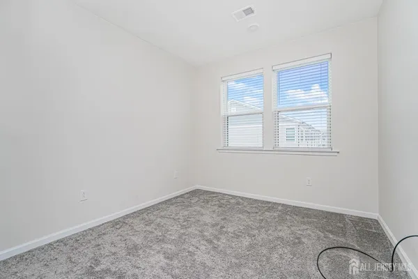 $3,700 | 307 Peyton Place, New Brunswick, NJ 08901