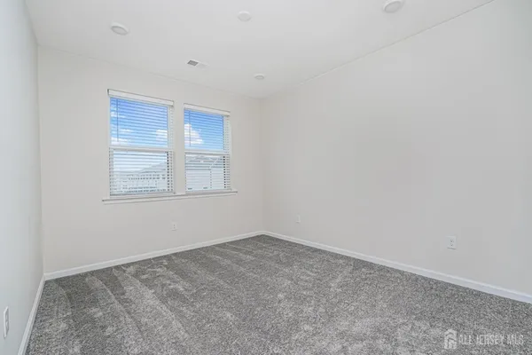 $3,700 | 307 Peyton Place, New Brunswick, NJ 08901
