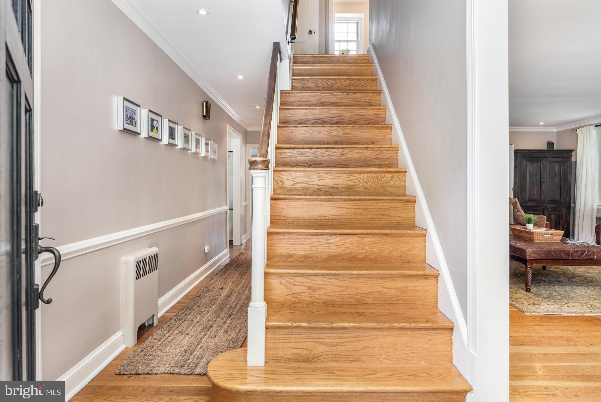 41 Meade Road Ambler, PA 19002 - Photo 2 of 42 Welcome home!