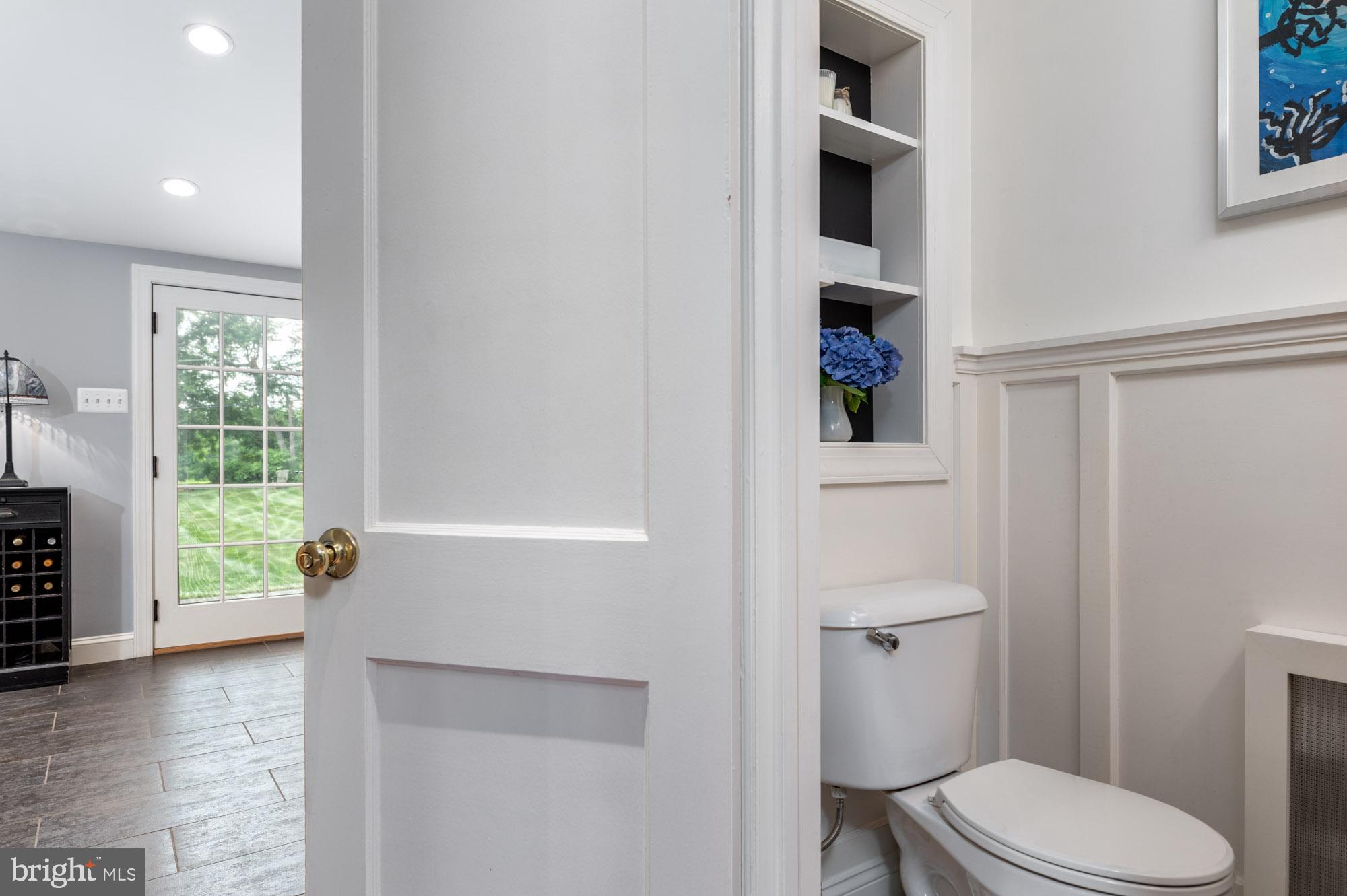 41 Meade Road Ambler, PA 19002 - Photo 16 of 42 1st Floor Powder Room