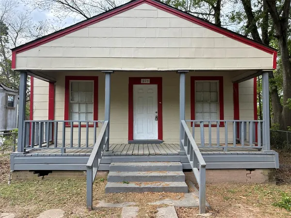$800 | 223 West 69th Street, Shreveport, LA 71106