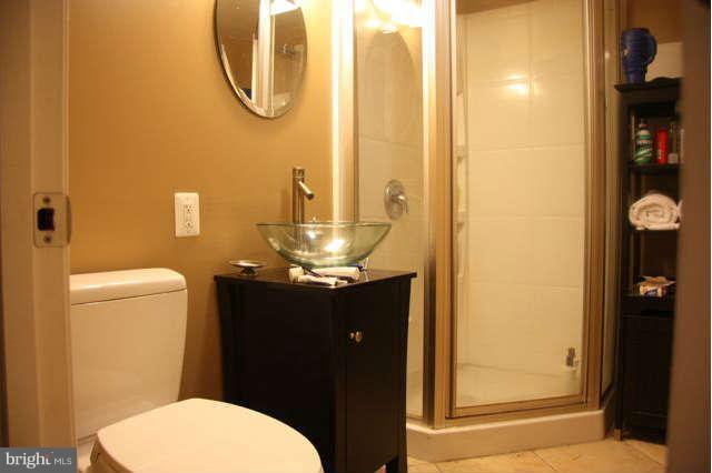 7757 Euclid Way Springfield, VA 22153 - Photo 11 of 17 Bath
