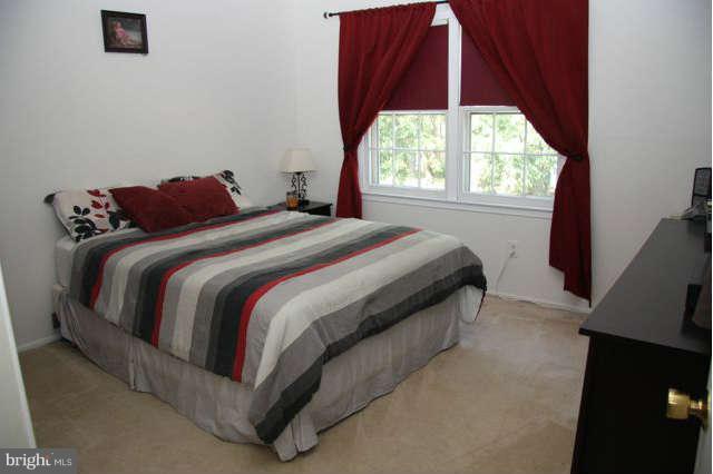 7757 Euclid Way Springfield, VA 22153 - Photo 14 of 17 Bedroom (Master)
