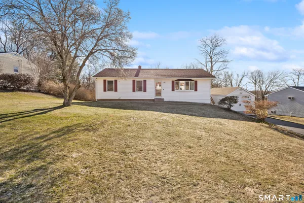 $379,900 | 32 Sandy Lane, Wolcott, CT 06716