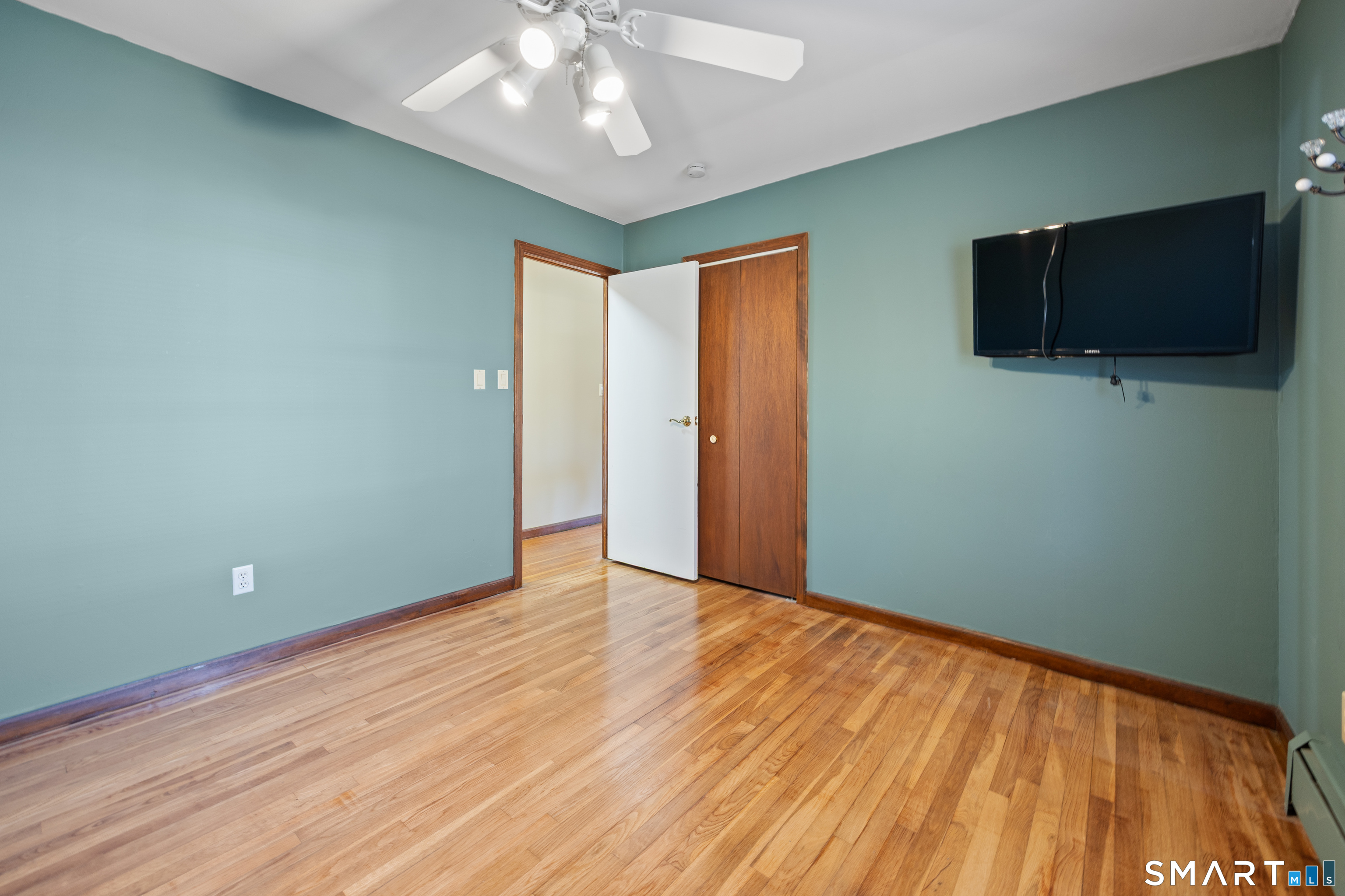 32 Sandy Lane Wolcott, CT 06716 - Photo 14 of 36